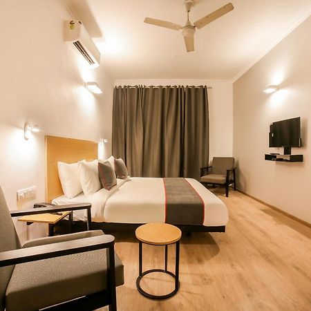 King Delhi Airport Hotel Ню Делхи Екстериор снимка